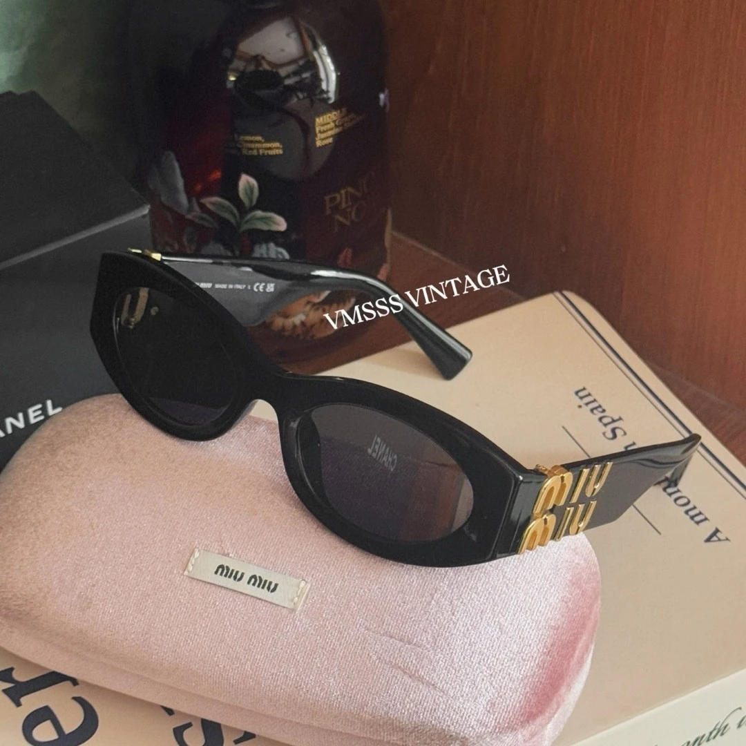 全新未使用 MIU MIU/缪缪 金标猫眼黑色树脂墨镜/12355 时尚 复古