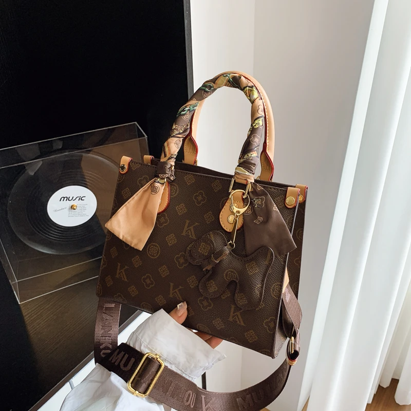 高级感包包2025新款潮时尚复古托特包女士通勤百搭手提单肩斜挎包