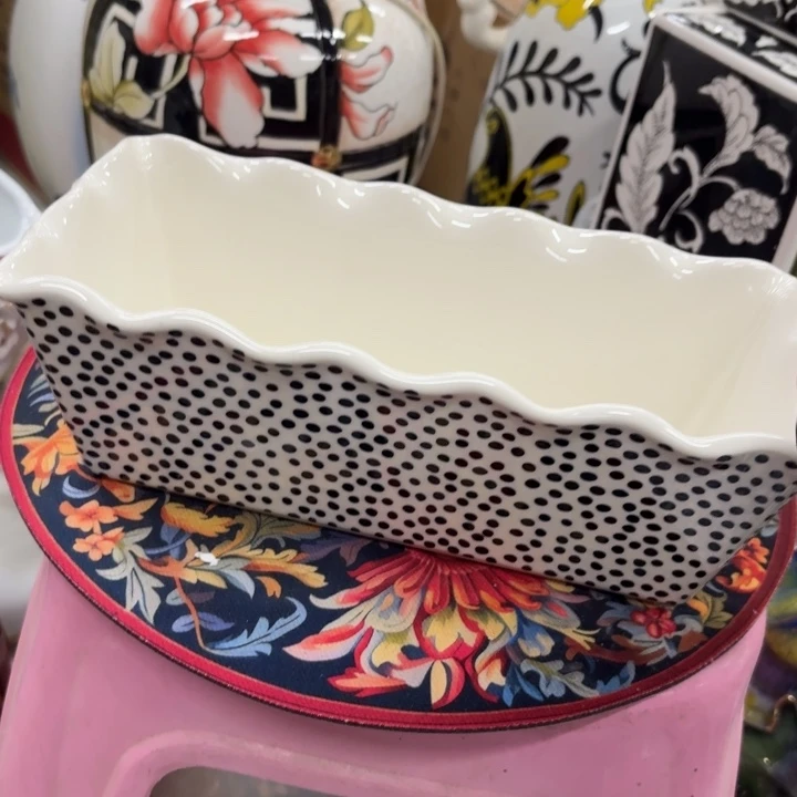 微瑕青花瓷器值得购买