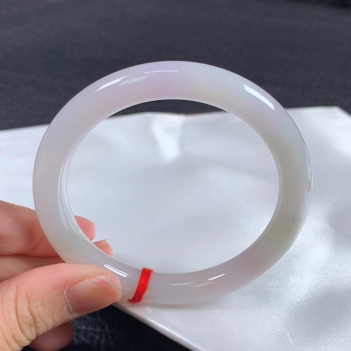 翡翠未镶嵌手镯（圆镯）