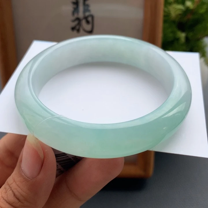翡翠手镯未镶嵌翡翠手镯半山水58+