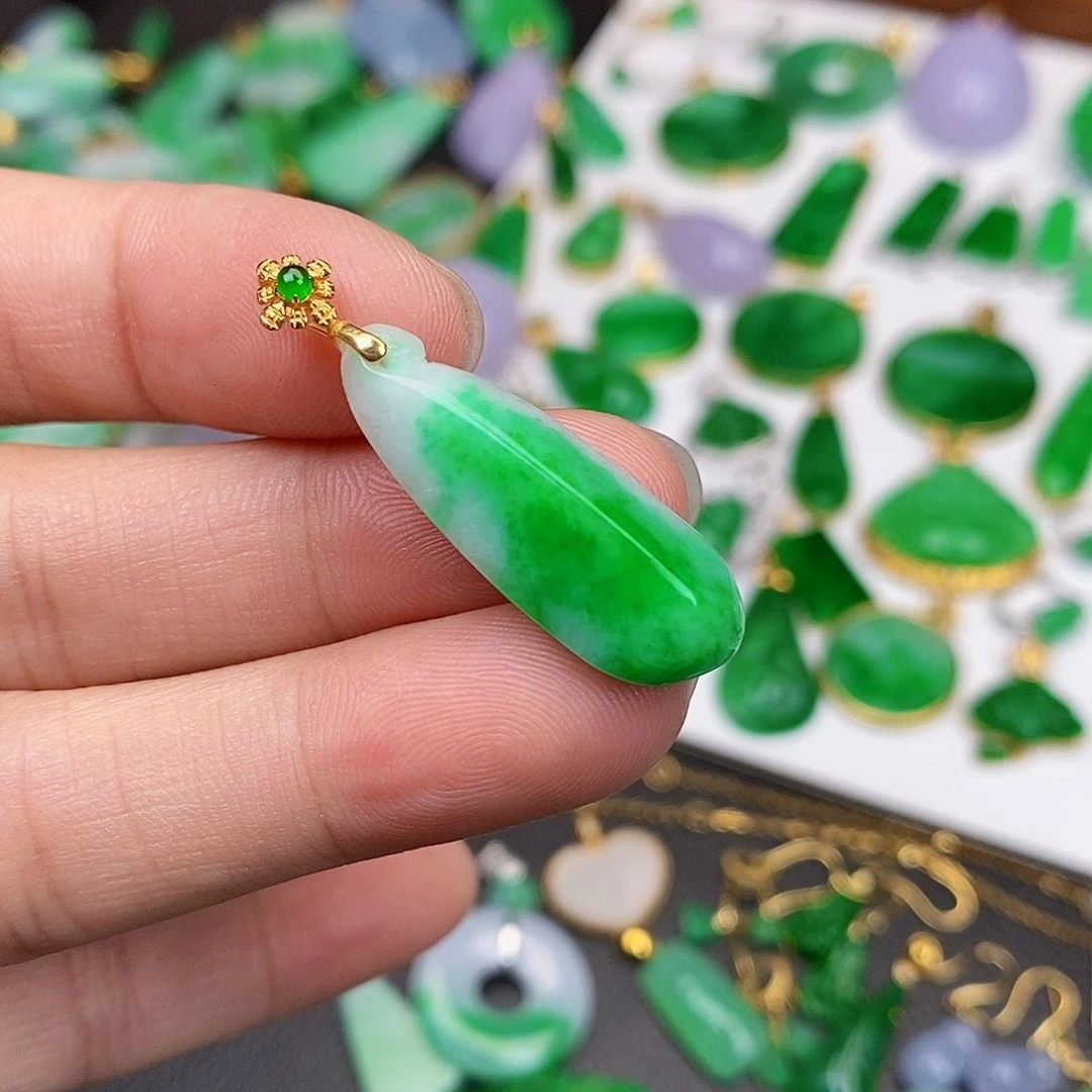 翡翠18K金镶嵌吊坠(不含链)