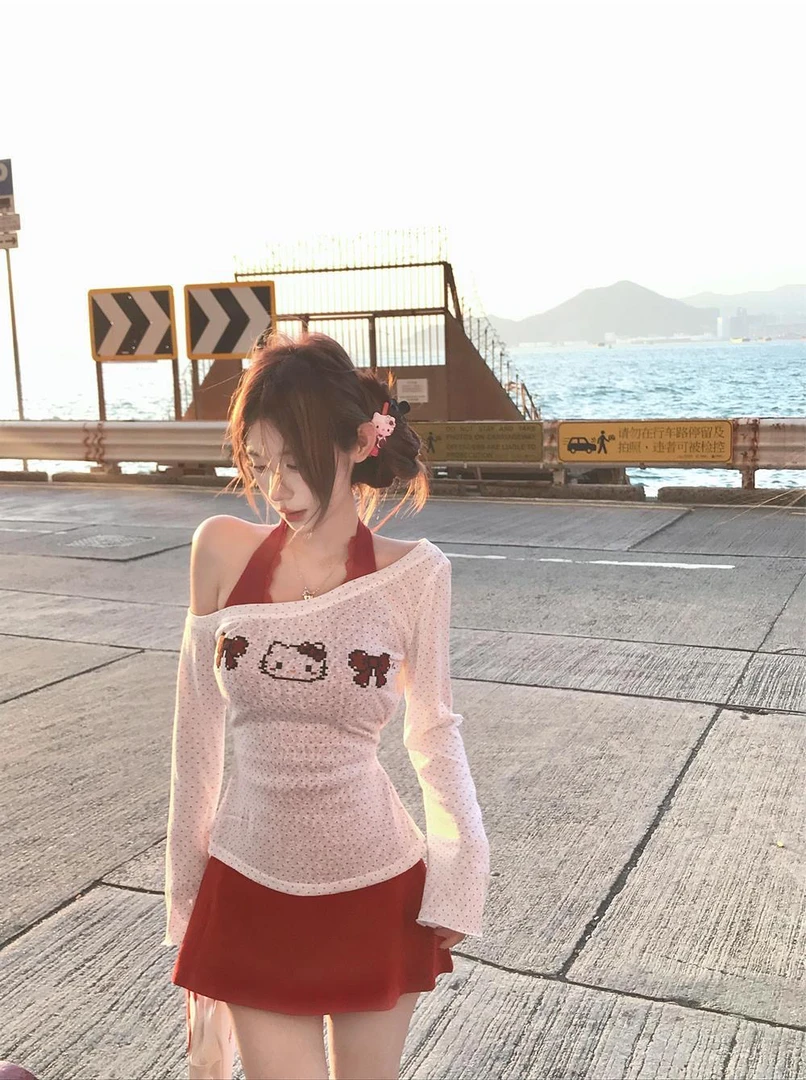 纯欲甜辣妹卡通Kitty猫印花长袖罩衫女内搭红色挂脖连衣裙两件套