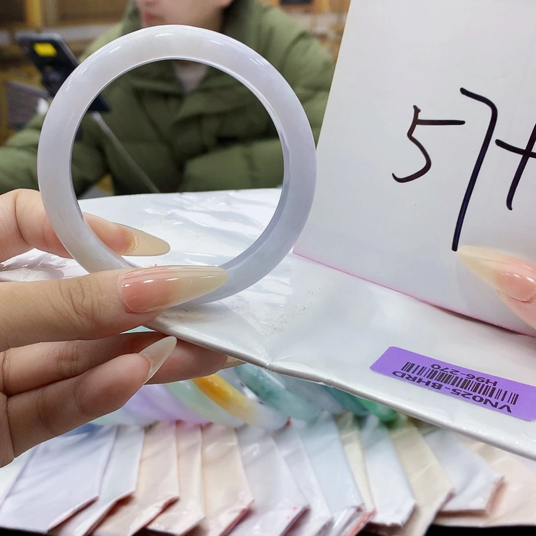 翡翠未镶嵌手镯jhn