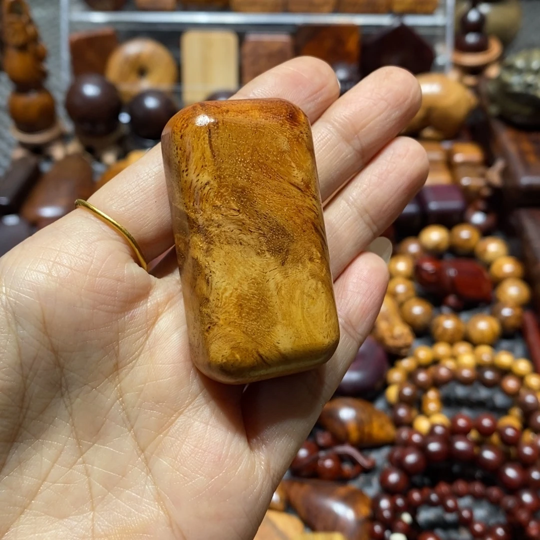 ****畅大果紫檀（缅甸花梨）
