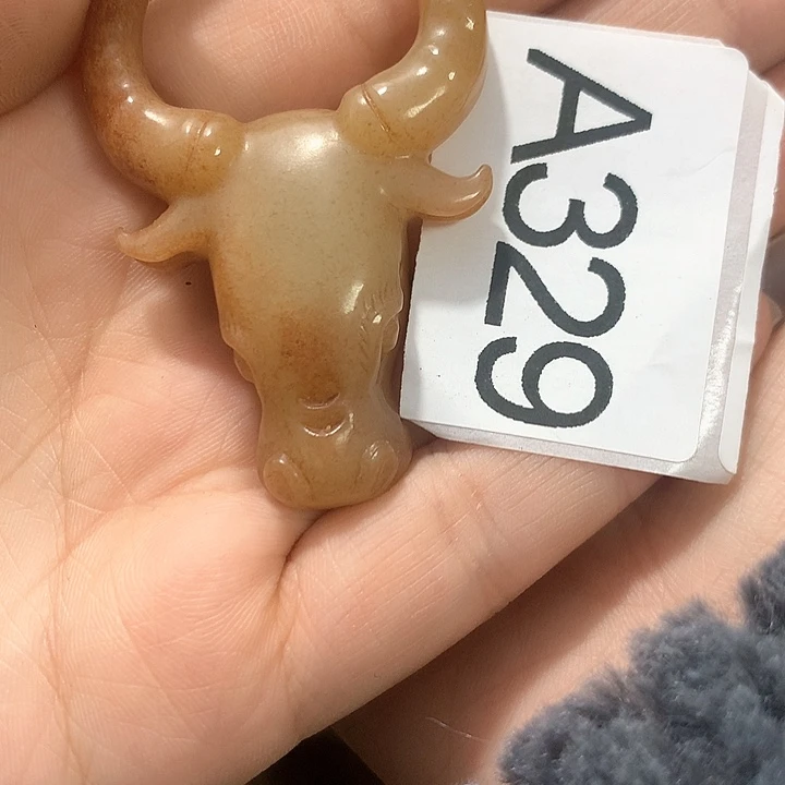 和田玉颈饰铂Pt950镶嵌金**都