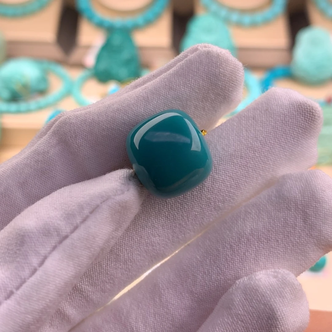 绿松石珠宝奇石未镶嵌15.3*13.8mm