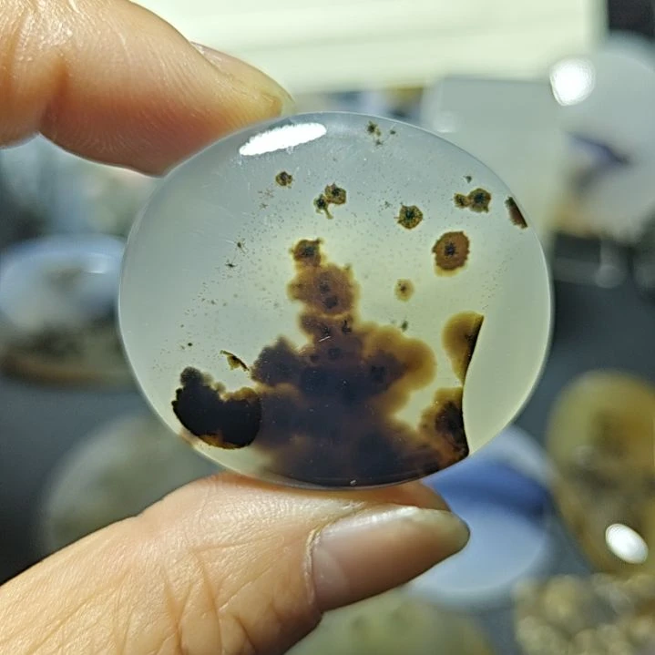 玛瑙/玉髓未镶嵌珠宝奇石