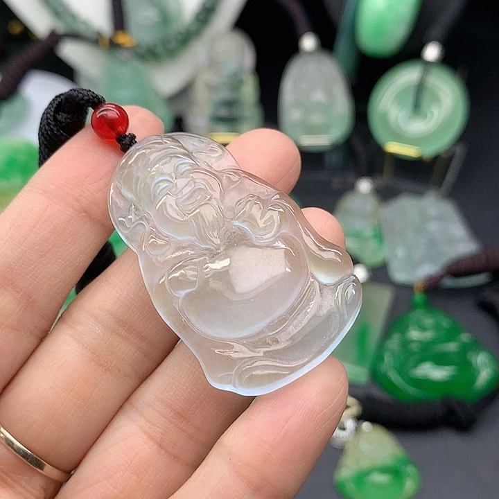 翡翠未镶嵌吊坠(赠链)