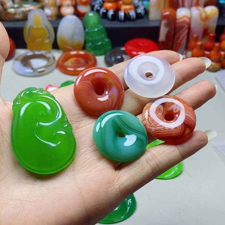 未镶嵌颈饰玛瑙/玉髓贵****姐