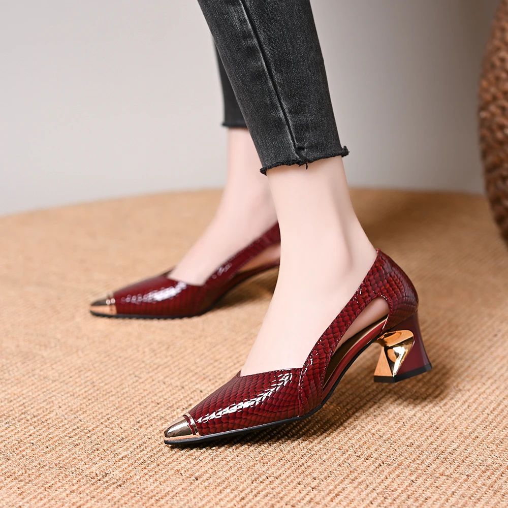 头层牛皮法式女2025春秋新款尖头粗跟浅口气质名媛风金属头单鞋