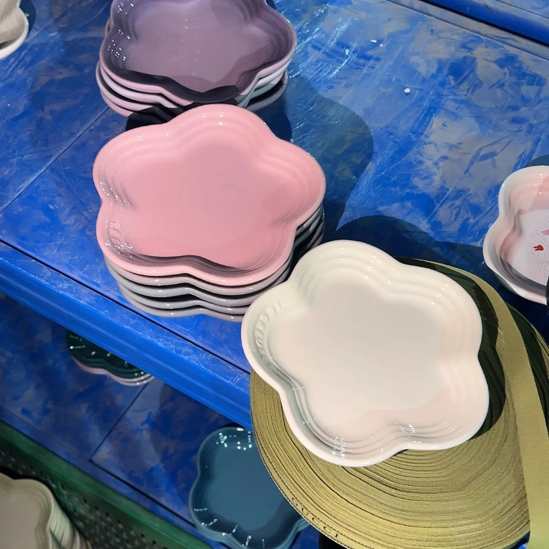 陶瓷 小梅花碟 奶白 马卡龙粉