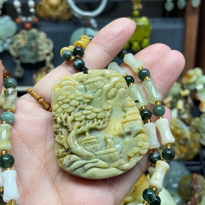 蛇纹石玉未镶嵌颈饰