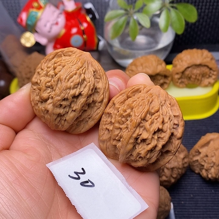 核桃手把件40麦虎28