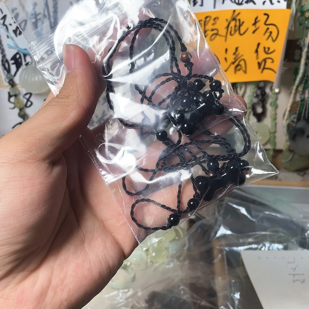 蛇纹石玉合金颈饰