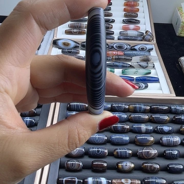 玛瑙/玉髓合金颈饰