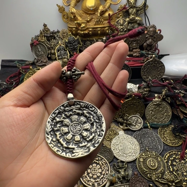 泥塑精品课程等教学内容进行讲解的