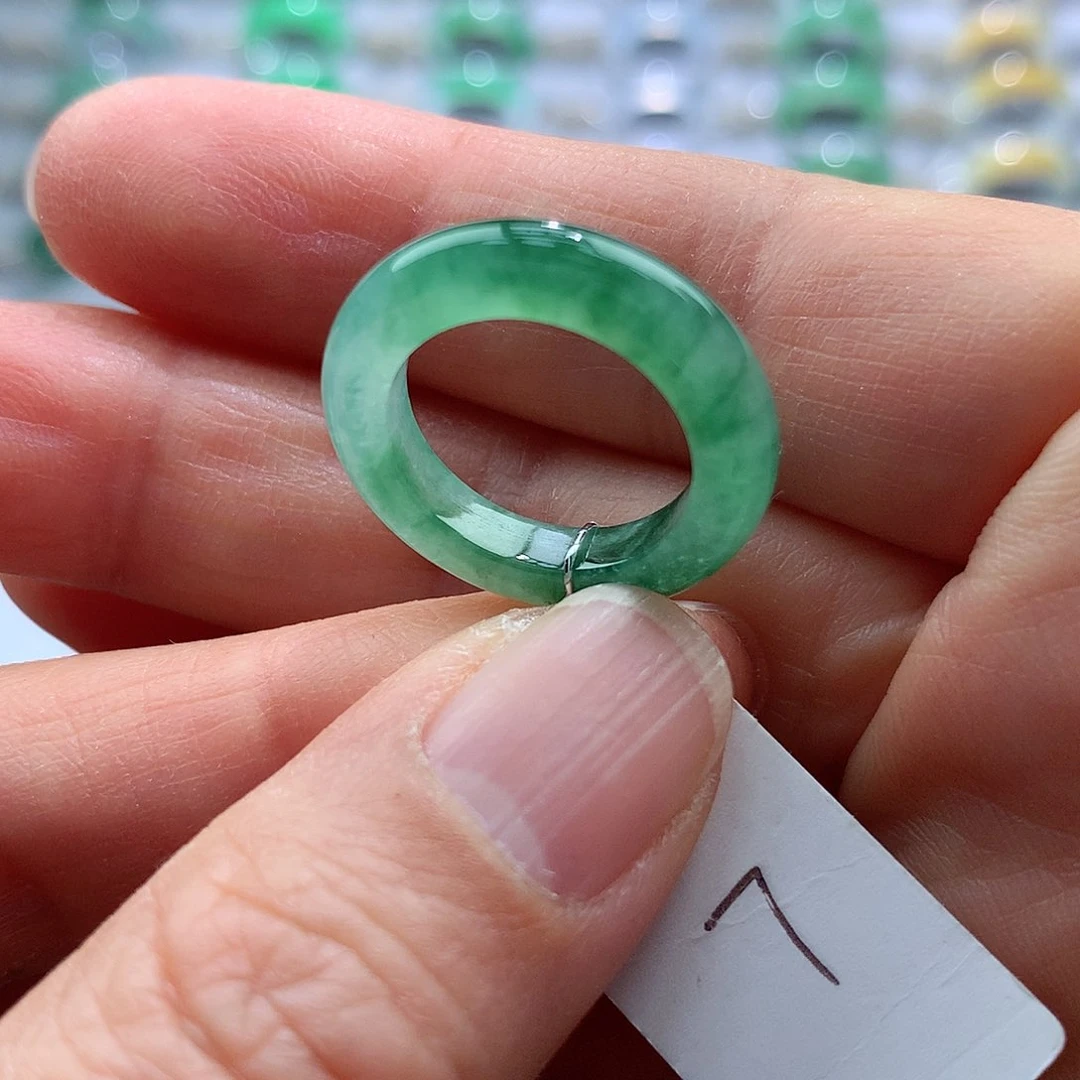 翡翠戒指未镶嵌7号