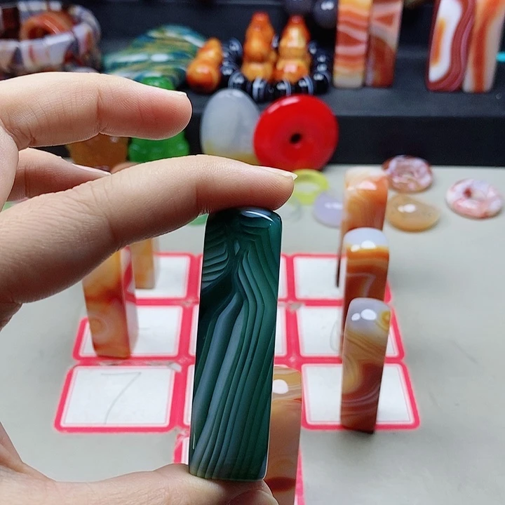 未镶嵌吊坠(不含链)玛瑙/玉髓萤*