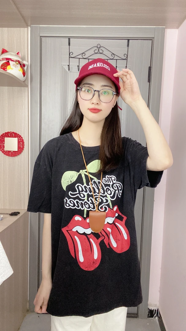 外贸纯棉大码洗水做旧黑灰舌头图案