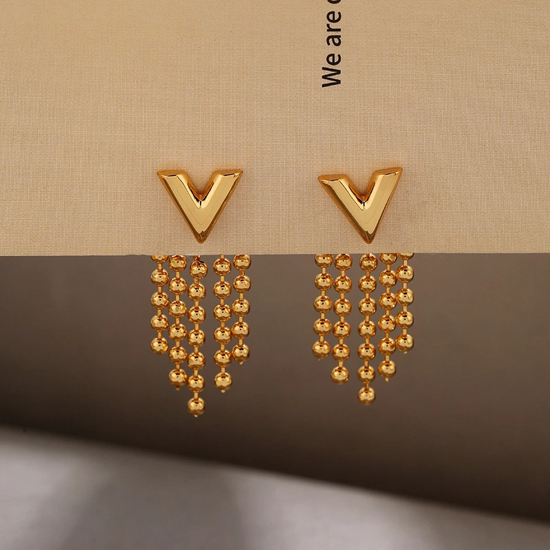 铜合金亚克力耳饰 欧美新款时尚字母流苏耳环高级感一款两戴轻奢