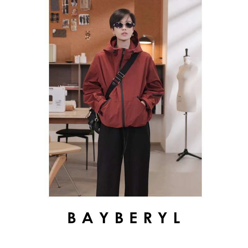 BAYBERYL老贝箱匣红*鲁道夫压胶连帽秋冲锋外套9MF5G2859-7/30