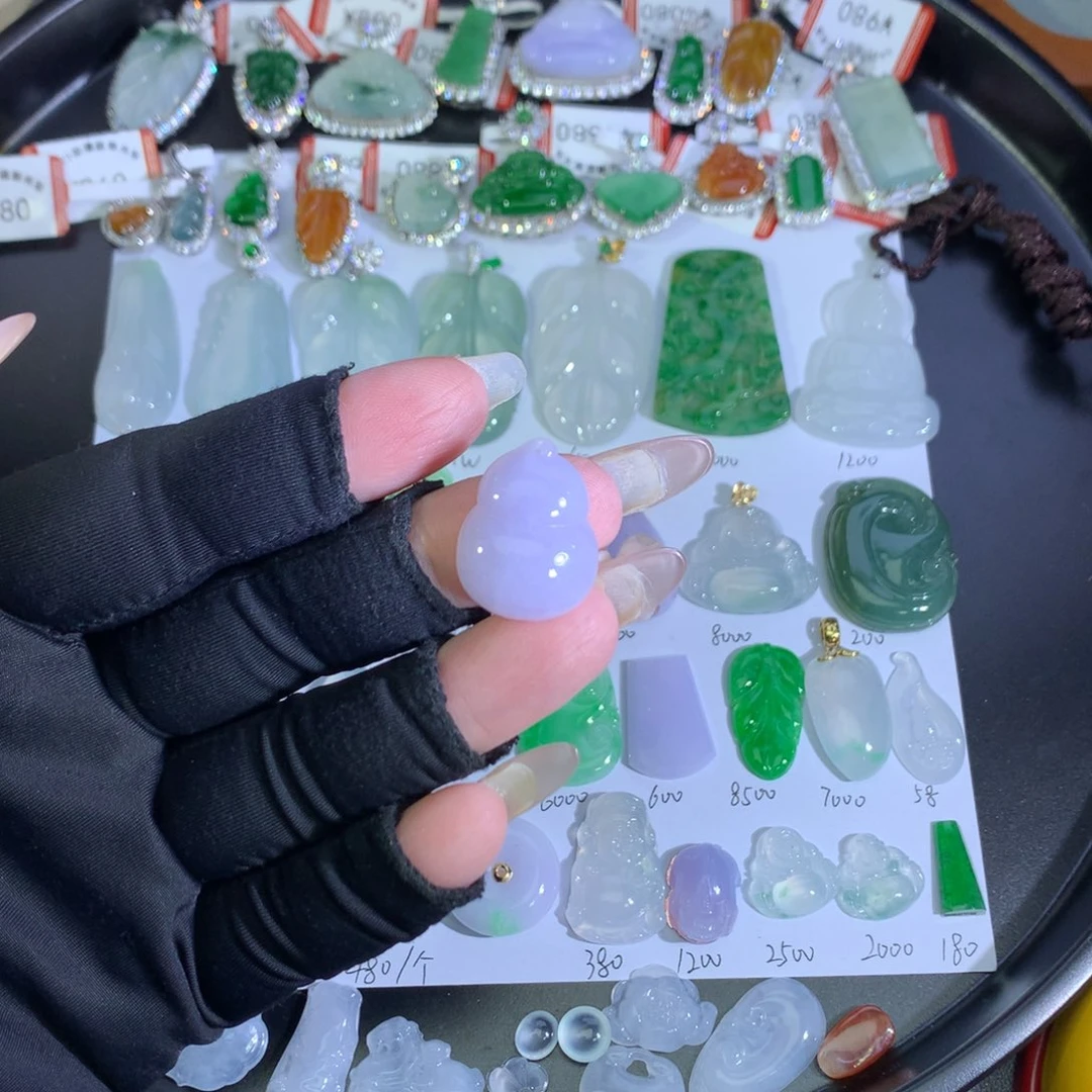 翡翠未镶嵌吊坠(不含链)紫葫芦