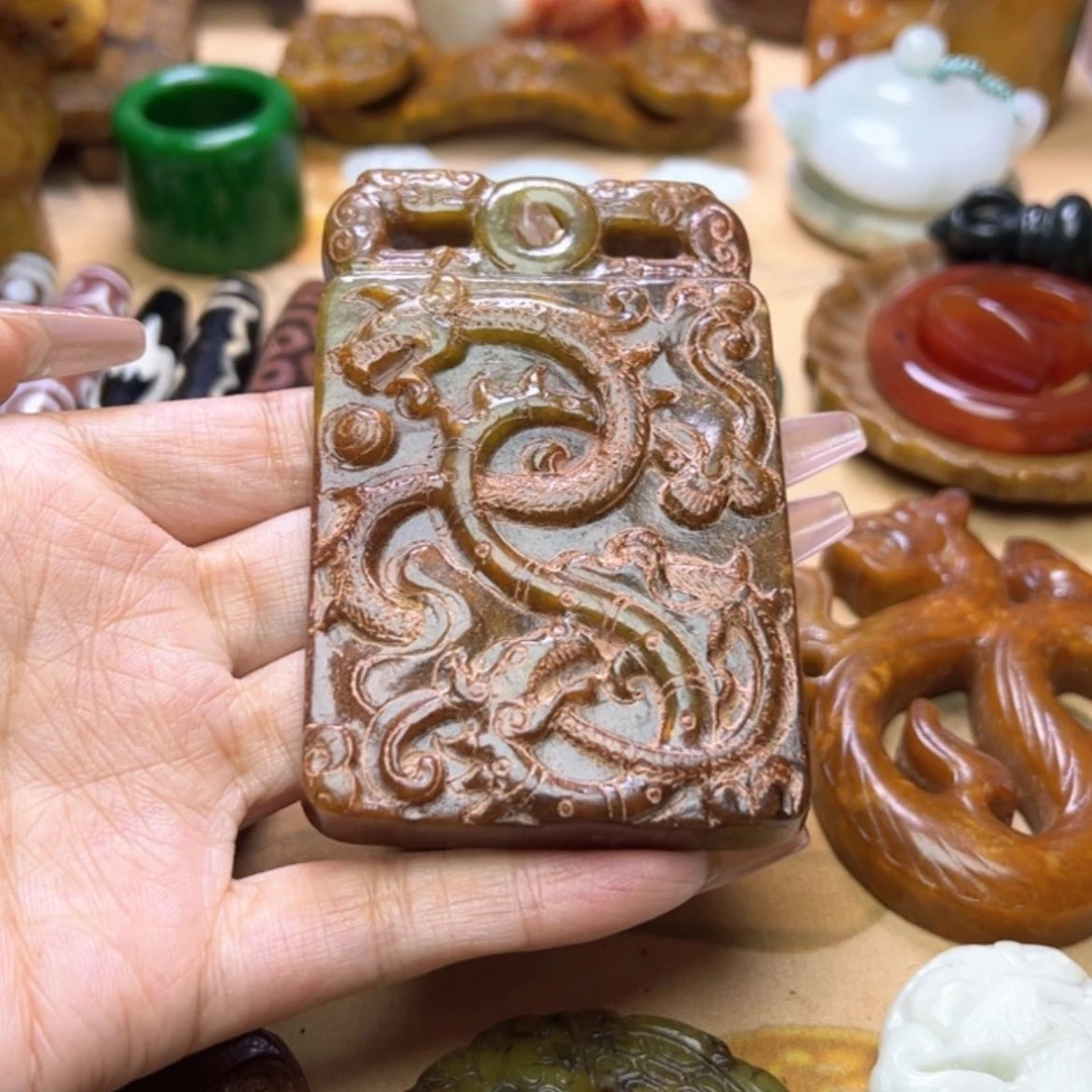 【闪购商品】蛇纹石玉颈饰未镶嵌