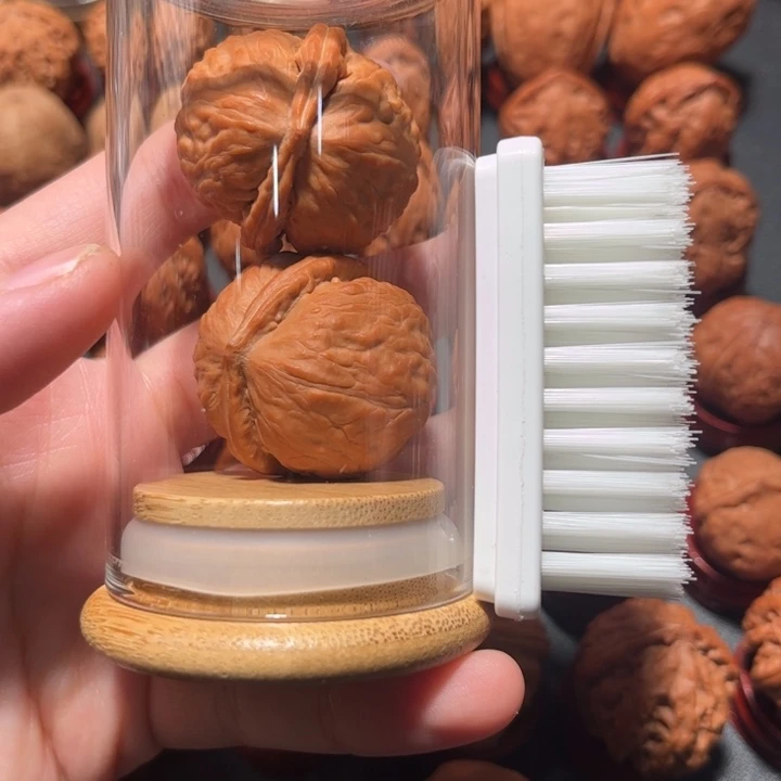 文玩核桃把件元宝