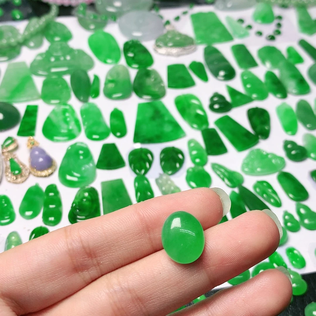 【闪购商品】翡翠未镶嵌颈饰德****司翡翠