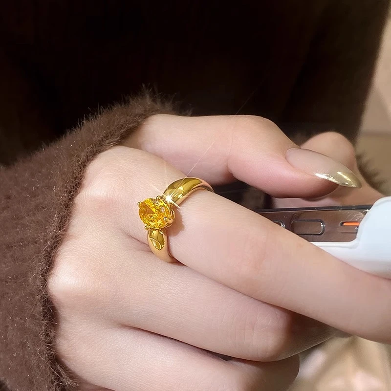 铜合金戒指 轻奢金色鸽子蛋戒指2024新款爆款食指戒 小众设计指环