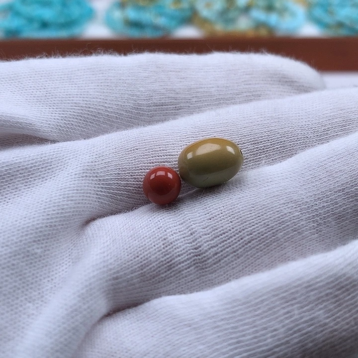 南红玛瑙未镶嵌珠宝奇石