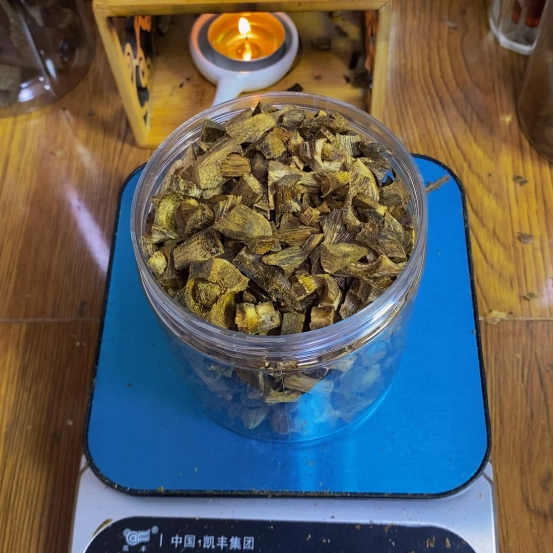 麦****沉香碎屑沉香棋楠乌身碎料110克