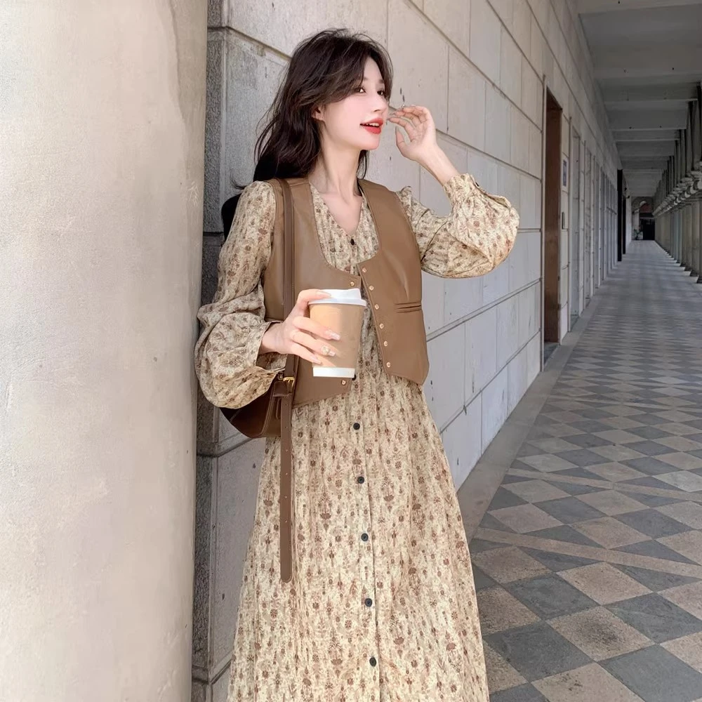 法式两件套碎花连衣裙女春秋2025新款皮马甲套装裙流行爆款盐系潮