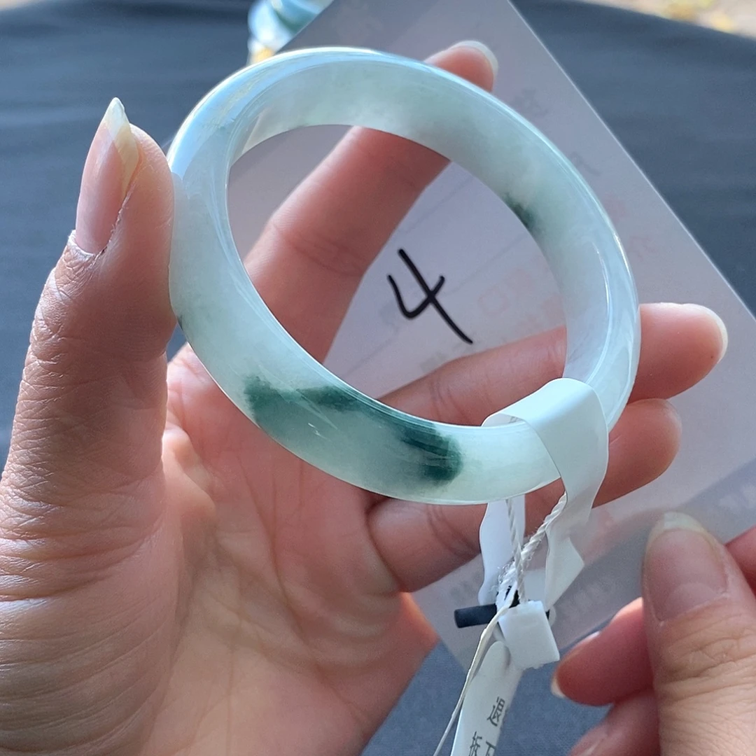 翡翠未镶嵌手镯57.8圈口手镯