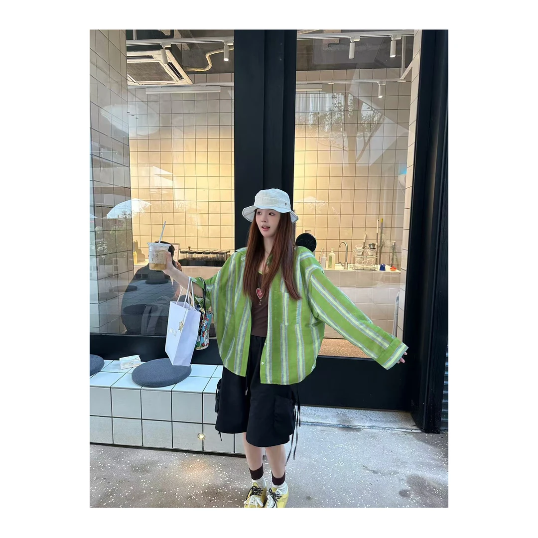 CHACHA【左岸藤蔓】休闲时尚百搭防晒条纹绿色衬衫