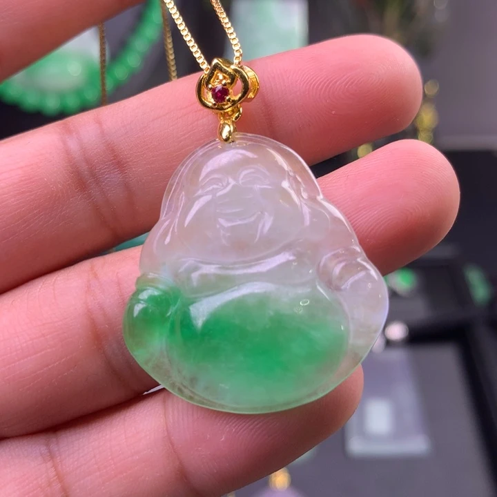 翡翠未镶嵌吊坠(赠链)