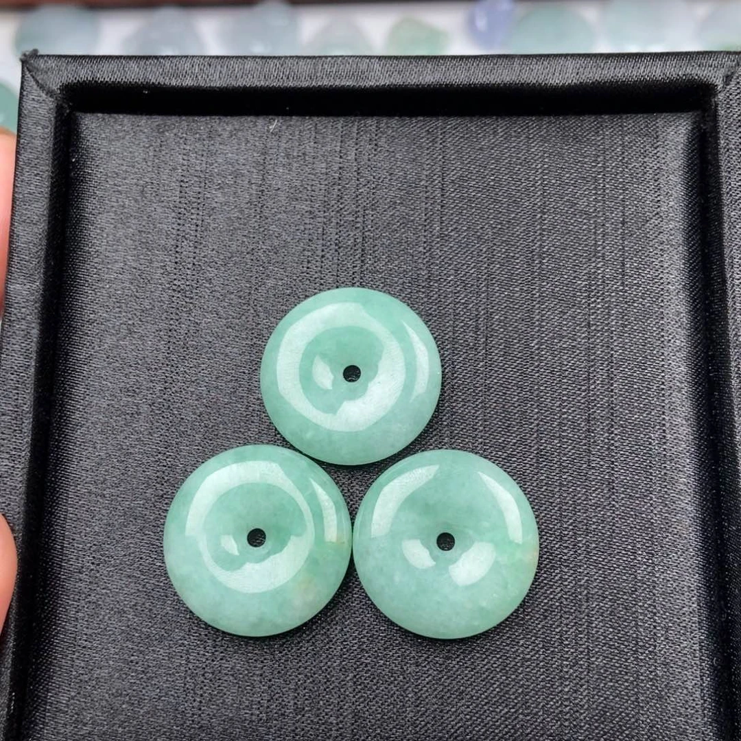 翡翠未镶嵌颈饰平安扣三选一