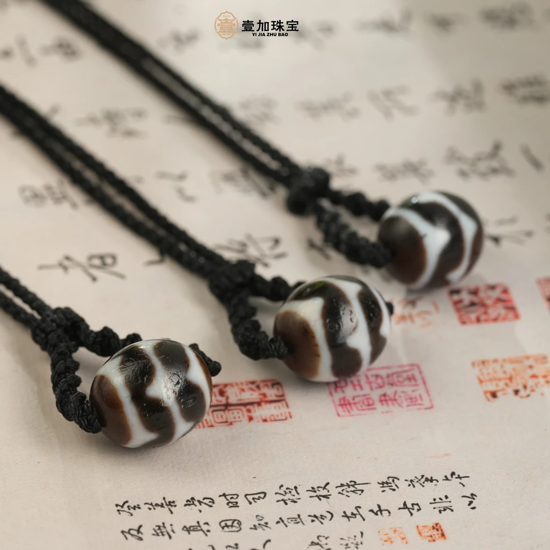 壹加师姐｜手工设计黑白达洛双牙牙玛瑙项链多样性发一个3857k