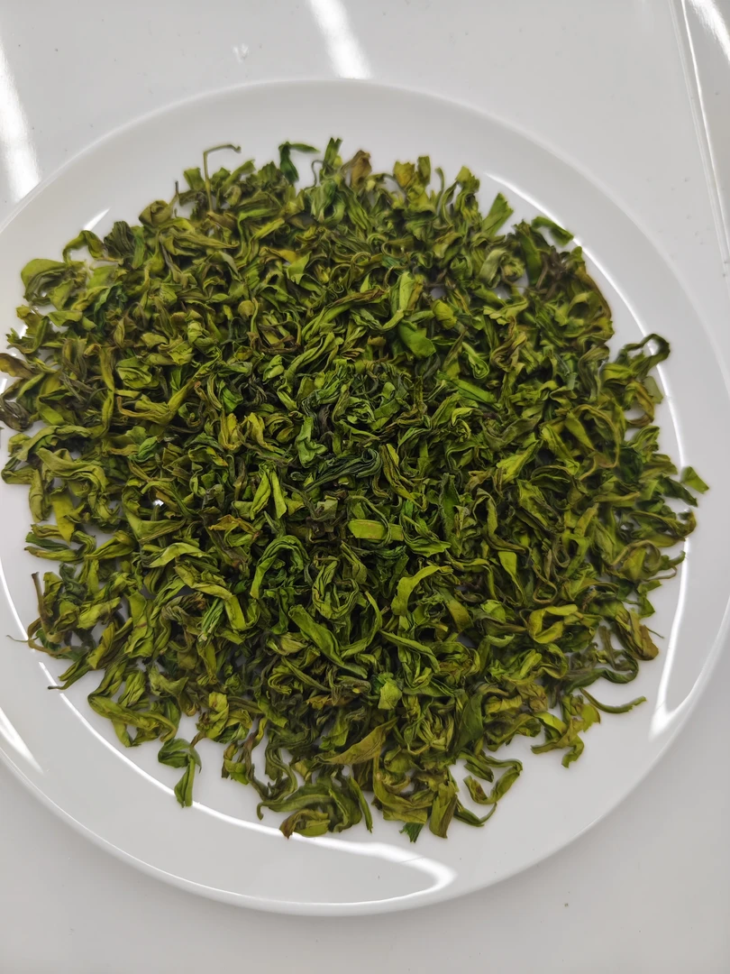 【2025新茶批发价】安吉手工黄金芽+豆香回甘+一斤四袋送端杯