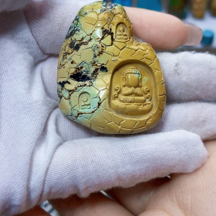 绿松石未镶嵌饰品