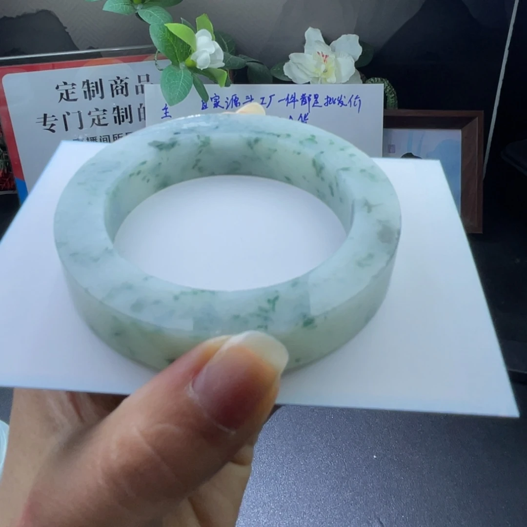 拼***狼定制翡翠未镶嵌翡翠