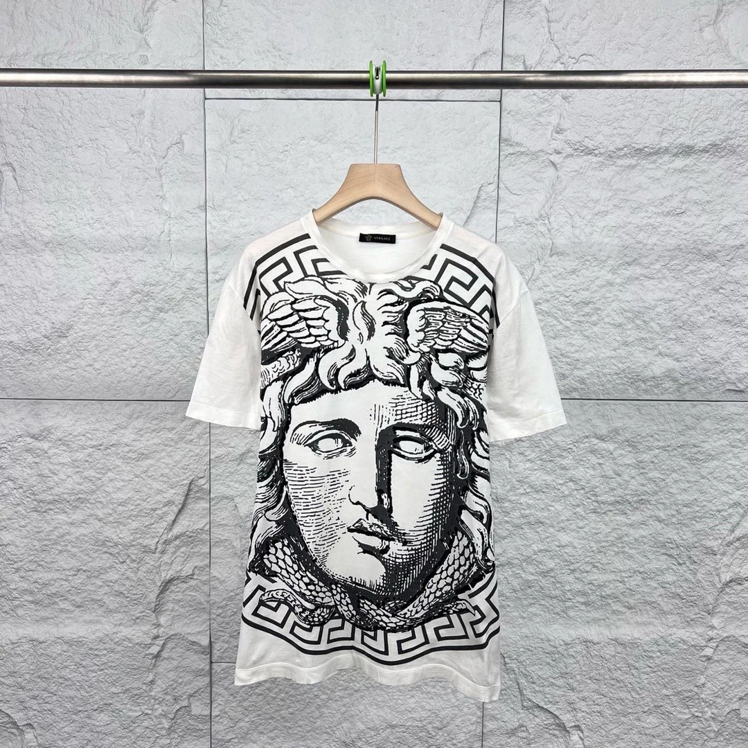 95新 VERSACE/范思哲 xl码/白色头像印花烫钻短袖T恤/13890332