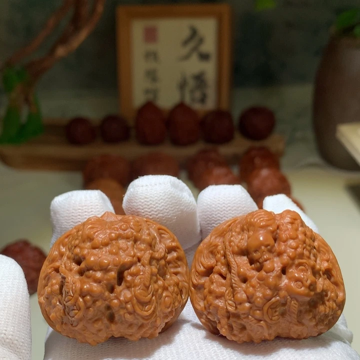 文玩核桃吊坠40+福宝金蟾