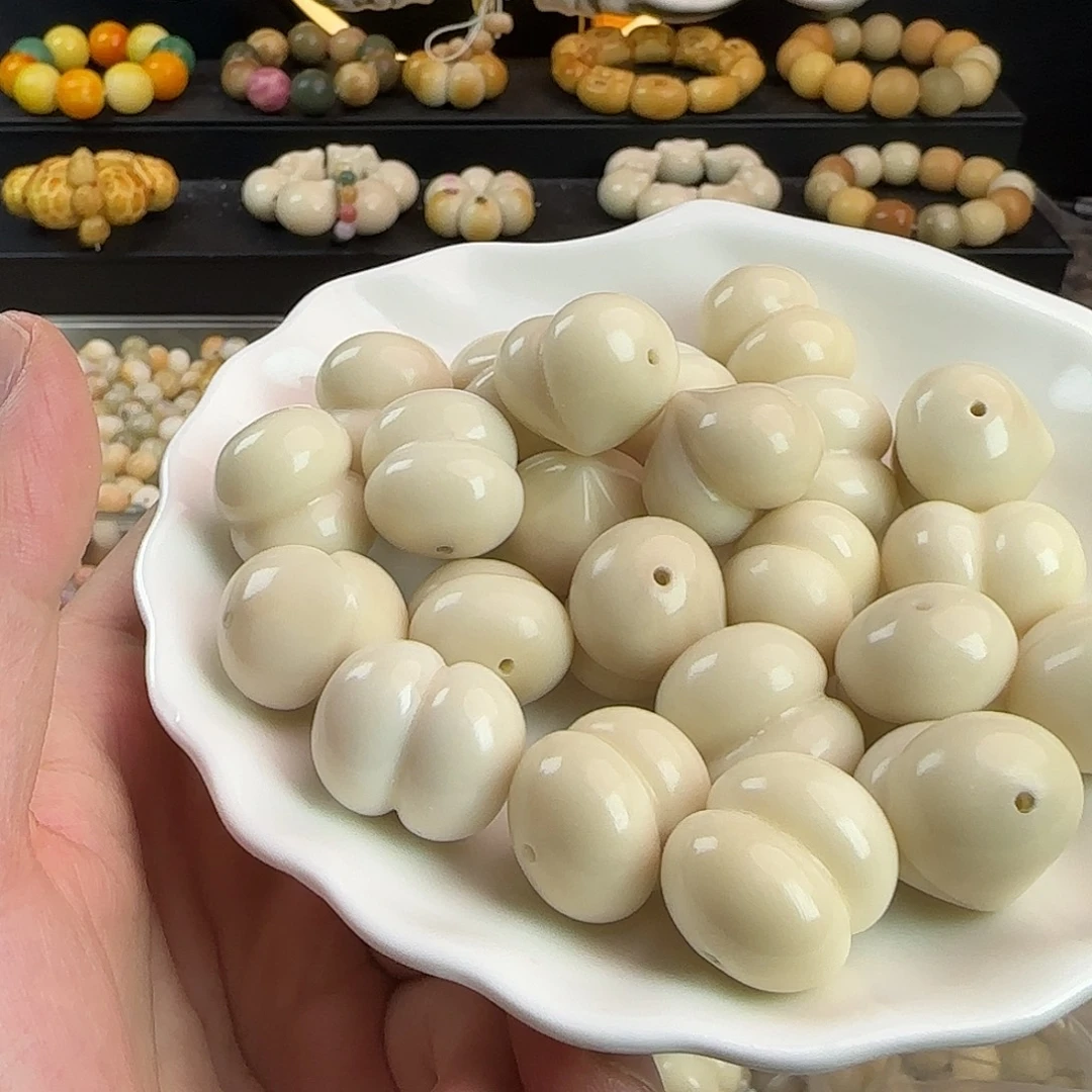 手串菩提根/象牙果白色光面屁桃2颗
