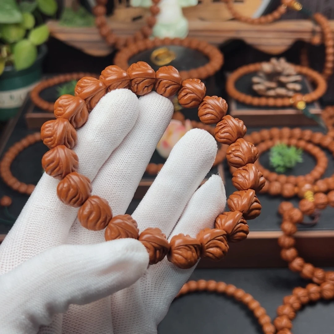 吊坠桃核吉*1.5顶货双脊龙手串