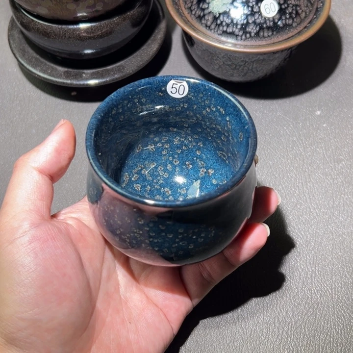 茶盏好吧那我们去找地方