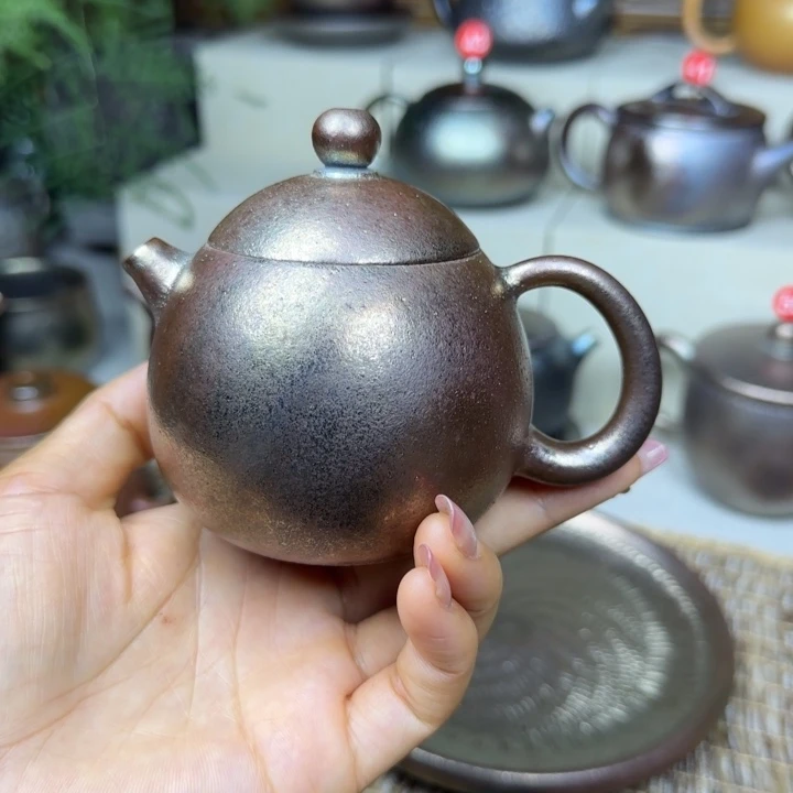 云南建水紫陶柴烧壶
