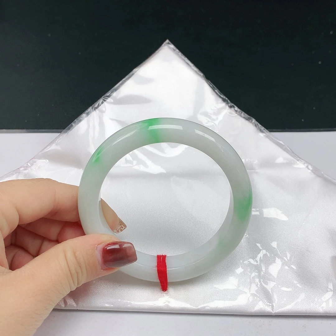 翡翠手镯未镶嵌翡翠537