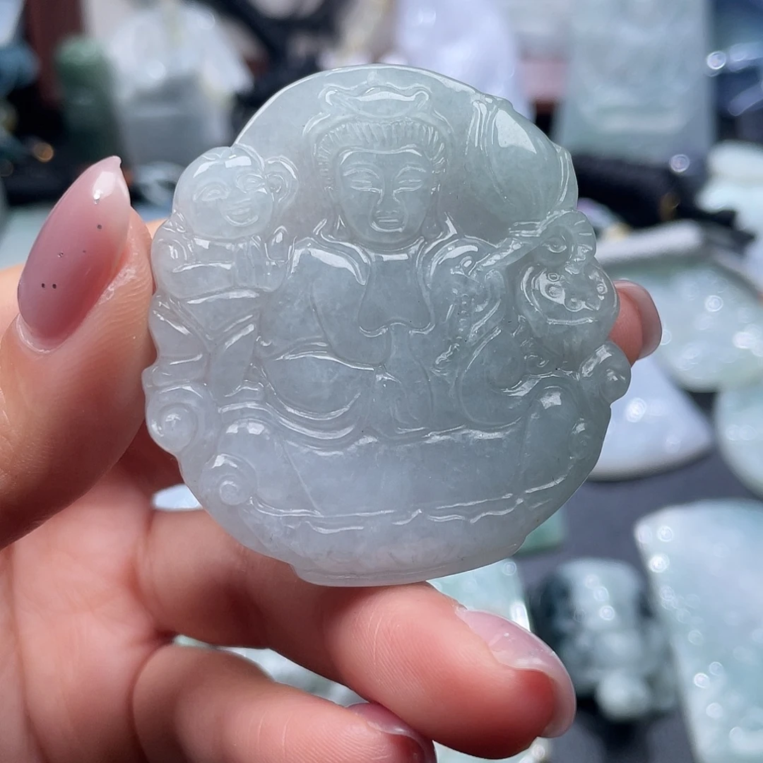 翡翠未镶嵌颈饰翡翠